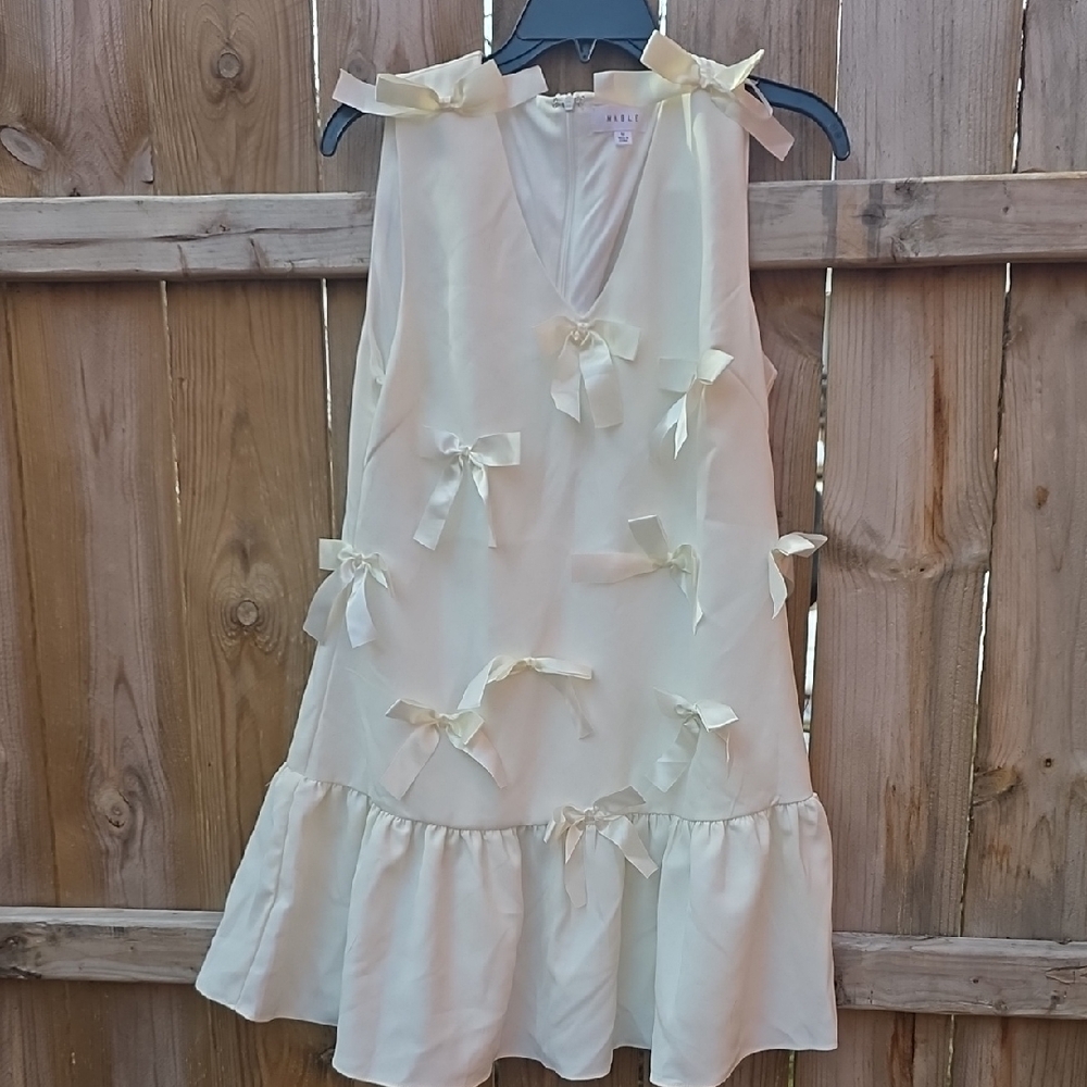MARBLE Elegant Cream Dress with Bow Details - Picture 1 of 4